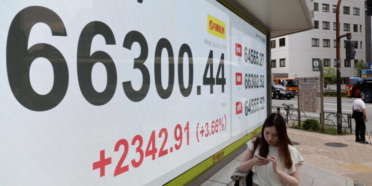Borsa: Tokyo, apertura in rialzo (+0,54%)