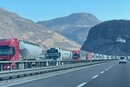 Sale il costo del gasolio, ma l’Eni mette un tetto ai prezzi