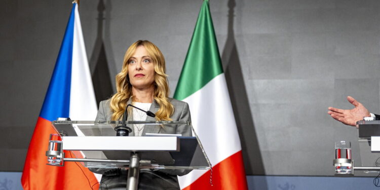 Scontro su Tajani per Regeni. Meloni: ‘Chiudere i canali con l’Egitto non aiuta’