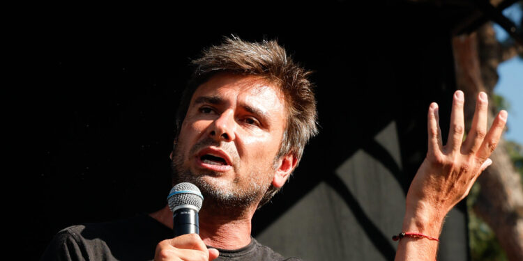 Ultimi accertamenti per Alessandro Di Battista poi il probabile rientro