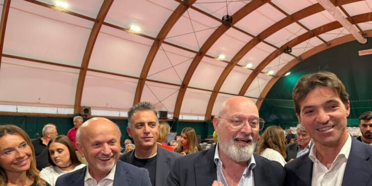 Bonaccini, ‘subito il programma da firmare con il sangue e poi la leadership’