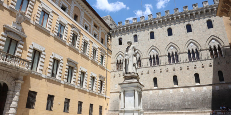 Mps, via libera della Bce all’incorporazione di Mediobanca