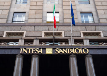 Opas Intesa Sanpaolo su Mps: il voto che può cambiare il risiko bancario. Si punta al sì oltre il 90%