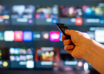 La tv italiana vale 9,6 miliardi: lo streaming conquista il mercato e ridisegna gli equilibri