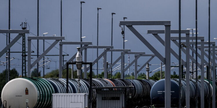Il petrolio chiude in rialzo a New York a 85,76 dollari
