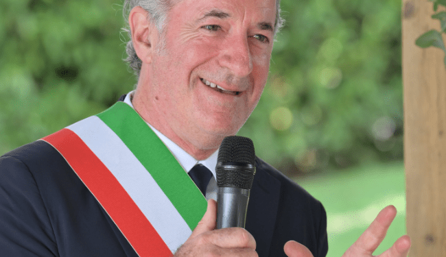 Fine vita, il Veneto approva la legge sul suicidio assistito. Zaia: “Decisione complessa e profonda”