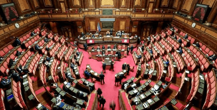 Legge elettorale, Senato approva emendamento maggioranza su preferenze. Meloni: “Mancavano dal ’93”