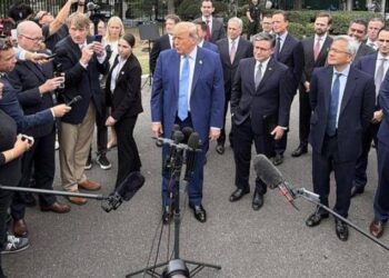 “L’IA è la cosa più grande che ci sia”, Trump accelera e la ribattezza Super intelligenza
