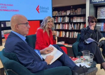 Myrta Merlino presenta il libro sulla sua ‘mamma geniale’: “Con questo libro volevo ritrovarla”