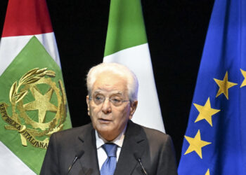 Mattarella promulga la Giornata della carta ma avverte, aumentano vertiginosamente