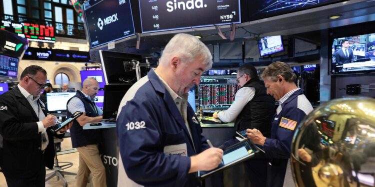 Occupati Usa sotto le attese, spread Btp/Bund giù a 114,6 punti