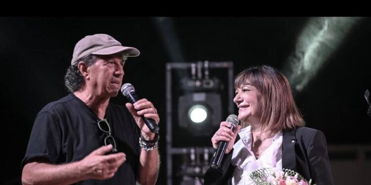 ‘A las çinco de la tarde’, il nuovo singolo di Mimmo Cavallo