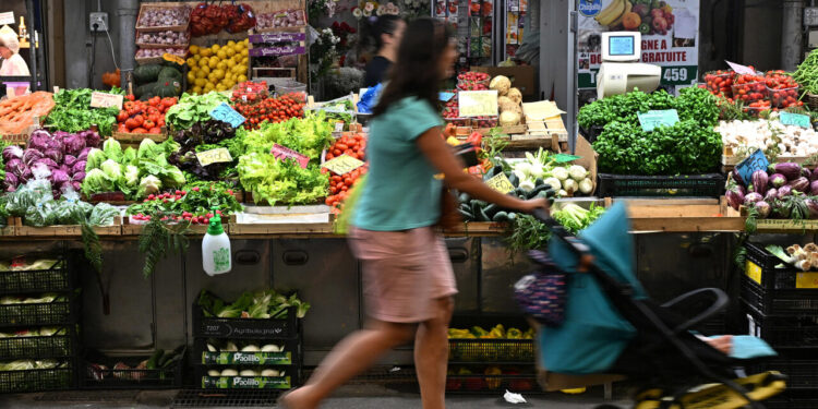 Si allarga il caro prezzi, sale la spesa per le famiglie