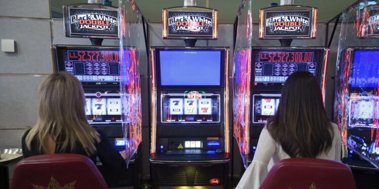 I disturbi del gioco d’azzardo, per sei italiani su dieci serve fare di più