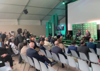 ‘Aperti – Confesercenti Forum 2026’: imprese, cittadini e istituzioni a confronto