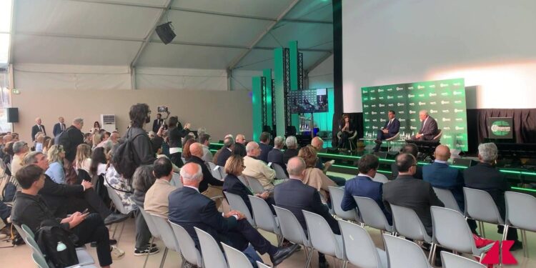 ‘Aperti – Confesercenti Forum 2026’: imprese, cittadini e istituzioni a confronto