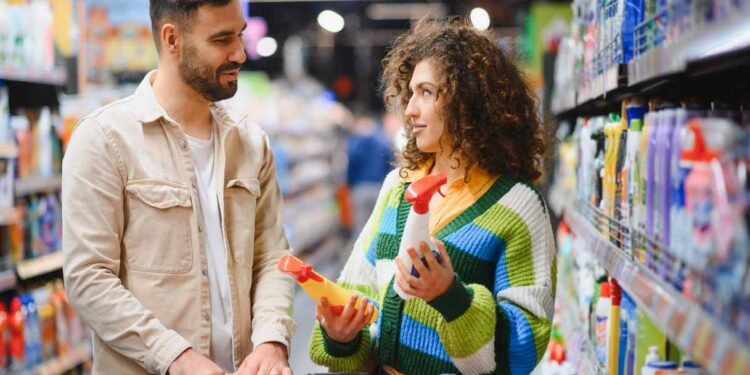 Classe media al discount: perché gli italiani cambiano modo di spendere