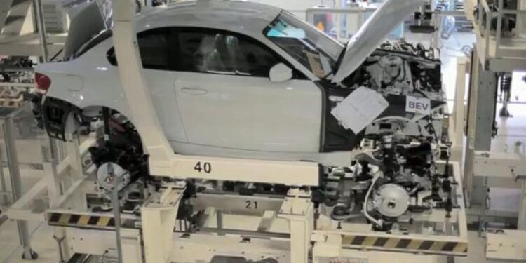 Limiti Ue alle ibride cinesi dal primo dicembre, import a 350mila l’anno