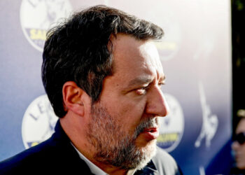 Lega: Salvini si dimette da segretario, passo necessario per ricandidarsi