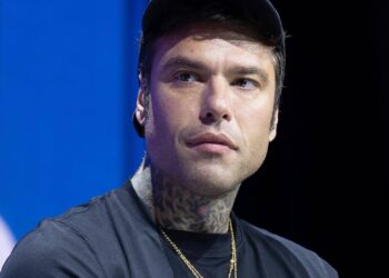Fedez alla Leopolda: “Ddl Antisemitismo? Una stronz… enorme. Politica fa fatica a comunicare, specie ai giovani”
