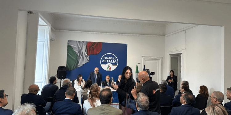 Campania, Sangiuliano: “Le uniche cose che si realizzano sono decretate dal governo Meloni, il resto è immobilismo”