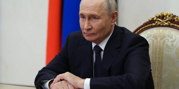 Ucraina-Russia, Kiev spezza l’assedio di Putin nel Donetsk. Gli inviati di Zelensky in Usa