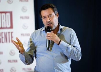 Lega, Salvini si dimette da segretario: tesoriere Di Rubba commissario fino al Congresso