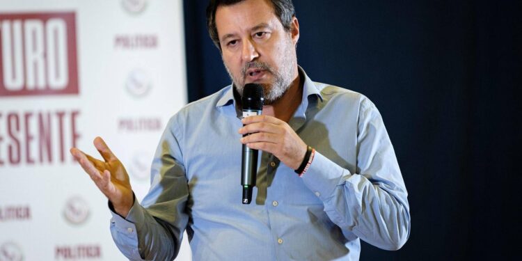 Lega, Salvini si dimette da segretario: tesoriere Di Rubba commissario fino al Congresso